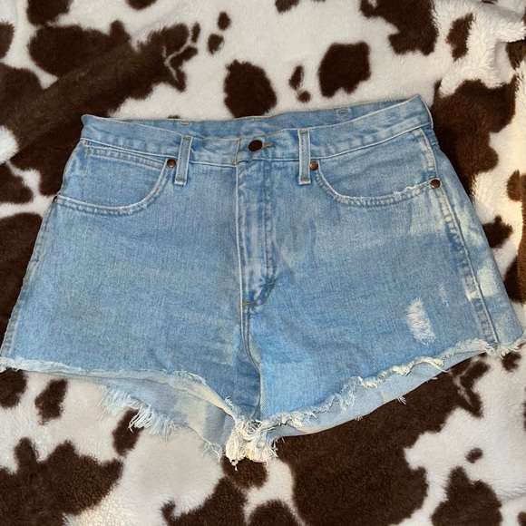 Wrangler shorts - Picture 3 of 6